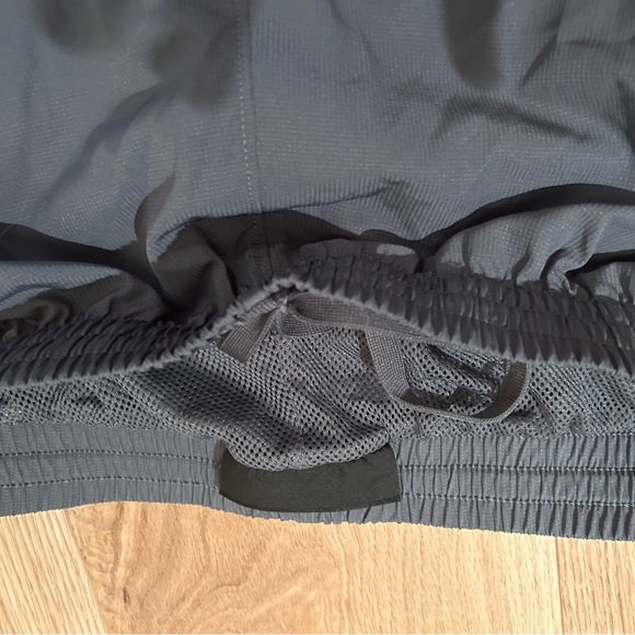 Under armour Mens athletic pants. - Picture 2 of 2